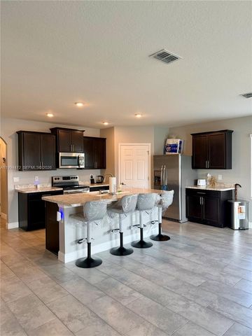 8649 Cobblestone Dr 8649, Fort Pierce, FL 34945