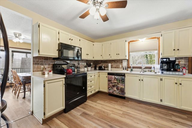 326 Overview Drive, Gatlinburg, TN 37738