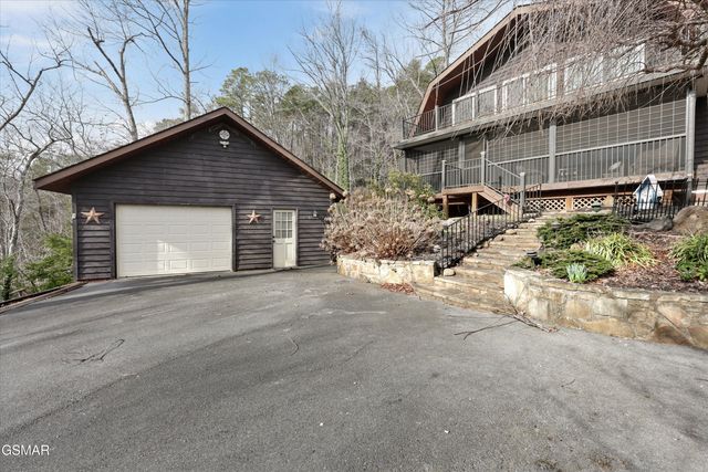 326 Overview Drive, Gatlinburg, TN 37738