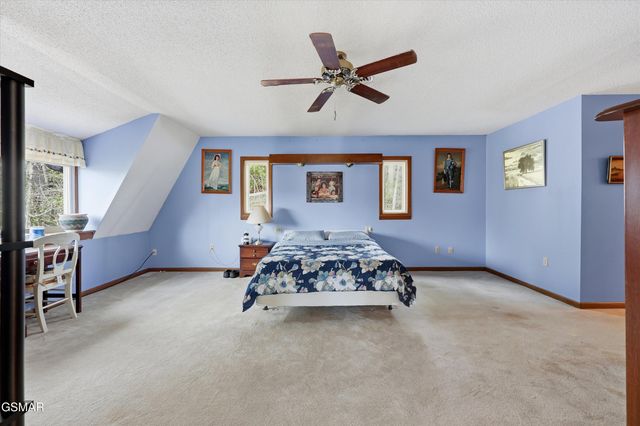 326 Overview Drive, Gatlinburg, TN 37738