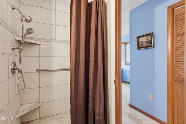 326 Overview Drive, Gatlinburg, TN 37738