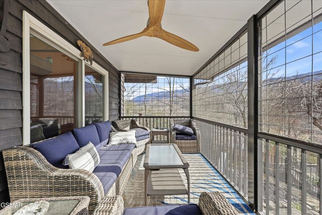 326 Overview Drive, Gatlinburg, TN 37738