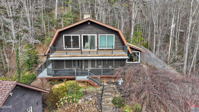 326 Overview Drive, Gatlinburg, TN 37738