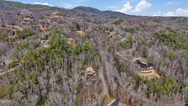 326 Overview Drive, Gatlinburg, TN 37738