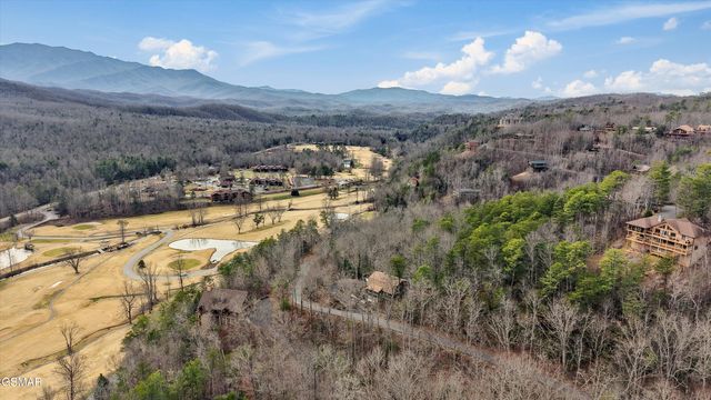 326 Overview Drive, Gatlinburg, TN 37738