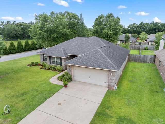 6066 Autumn Pines Cir, Pace, FL 32571