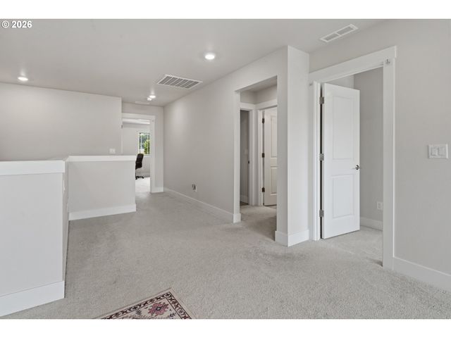 14999 Nw EVELYN St, Portland, OR 97229