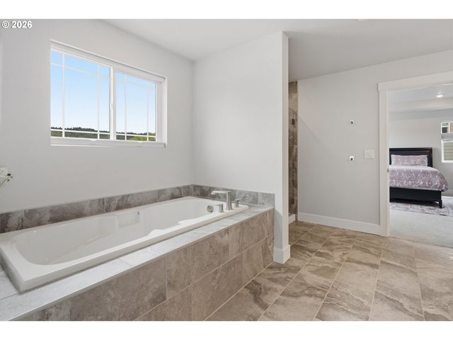 14999 Nw EVELYN St, Portland, OR 97229
