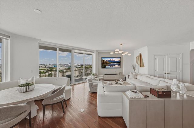 450 KNIGHTS RUN AVENUE 902, Tampa, FL 33602