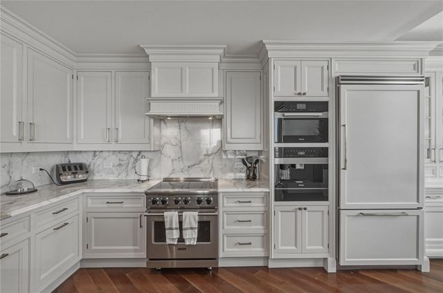 450 KNIGHTS RUN AVENUE 902, Tampa, FL 33602