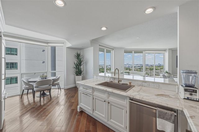 450 KNIGHTS RUN AVENUE 902, Tampa, FL 33602