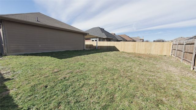 5424 Creek Hill Lane, Fort Worth, TX 76179