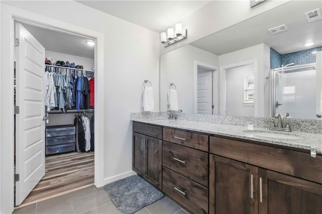 642 Mary Katherine Street, Prairie Grove, AR 72753