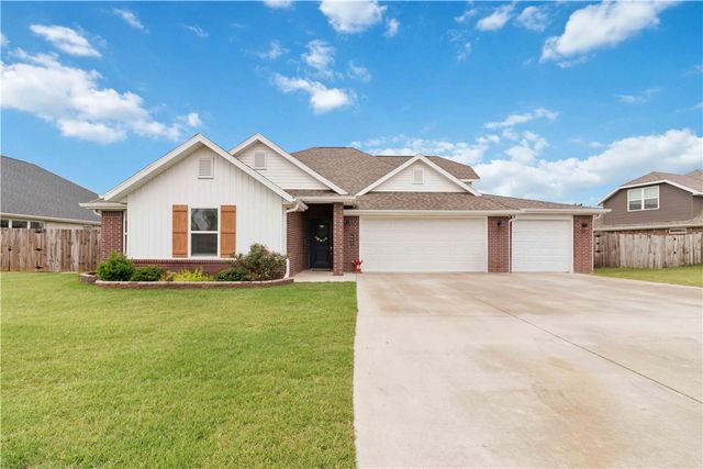 642 Mary Katherine Street, Prairie Grove, AR 72753