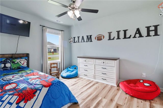 642 Mary Katherine Street, Prairie Grove, AR 72753