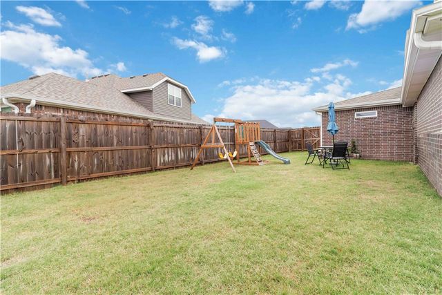 642 Mary Katherine Street, Prairie Grove, AR 72753