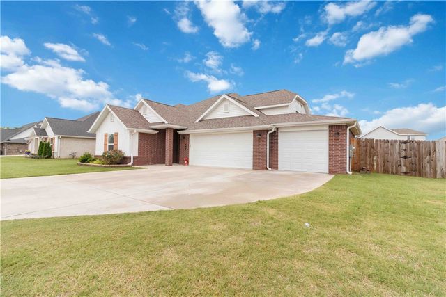 642 Mary Katherine Street, Prairie Grove, AR 72753
