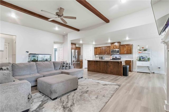 642 Mary Katherine Street, Prairie Grove, AR 72753