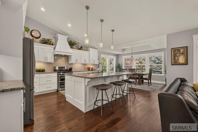 916 Oak Hill Way, Rexburg, ID 83440