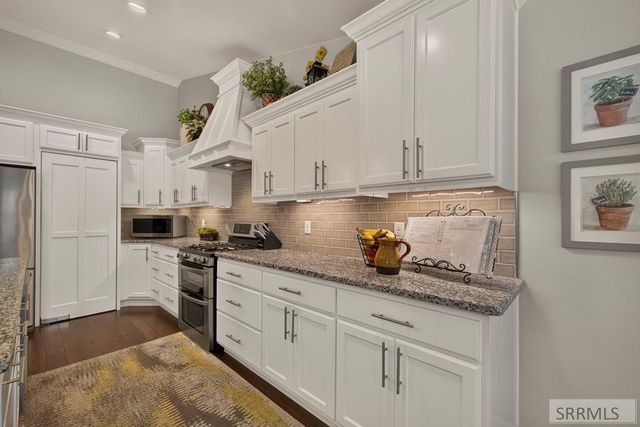 916 Oak Hill Way, Rexburg, ID 83440