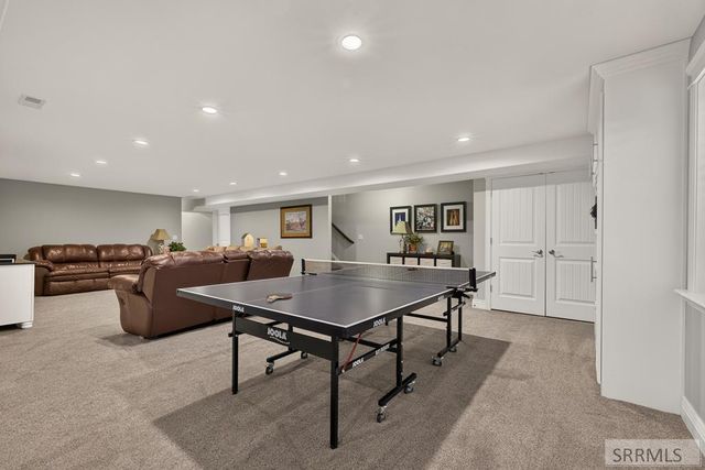 916 Oak Hill Way, Rexburg, ID 83440