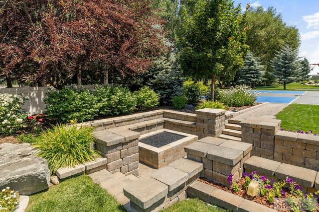 916 Oak Hill Way, Rexburg, ID 83440