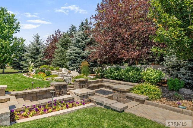 916 Oak Hill Way, Rexburg, ID 83440