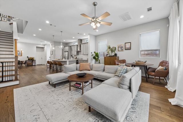 2704 Baldwin Street, Houston, TX 77006