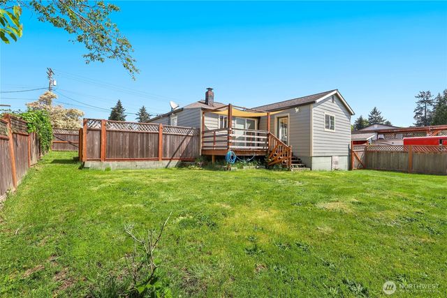 3733 D Street, Bremerton, WA 98312