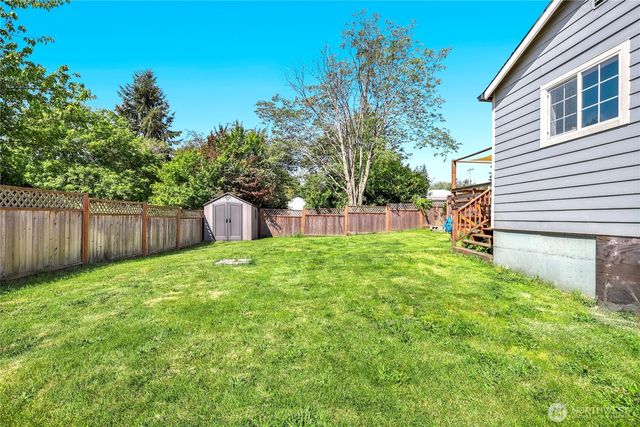 3733 D Street, Bremerton, WA 98312