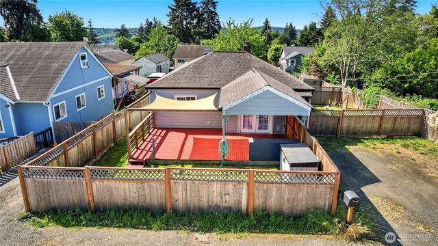 3733 D Street, Bremerton, WA 98312