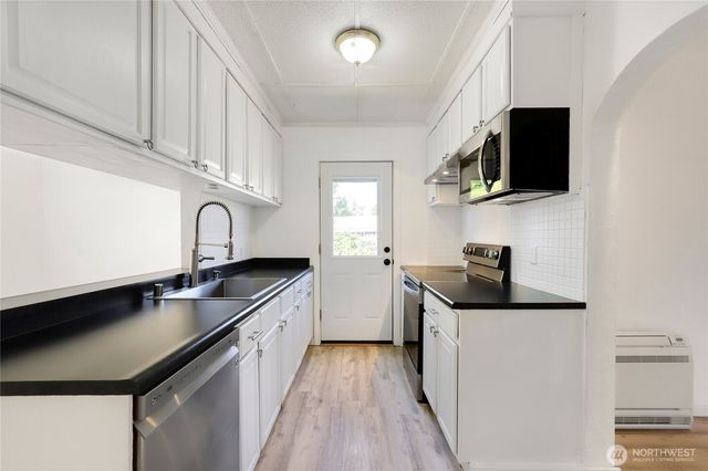 3733 D Street, Bremerton, WA 98312