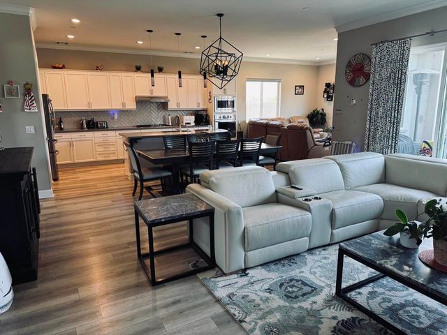 5844 Leaf Springs Place, Santa Maria, CA 93455