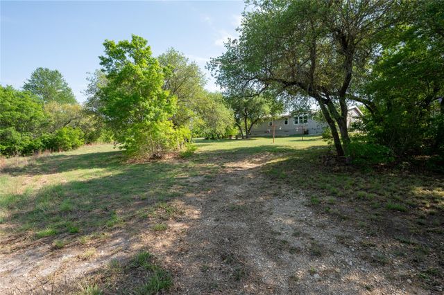9226 County Road 272, Bertram, TX 78605