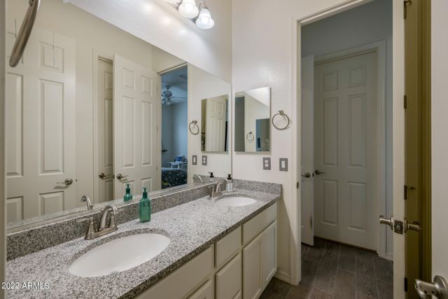 40587 N SPOTTED Lane, San Tan Valley, AZ 85140