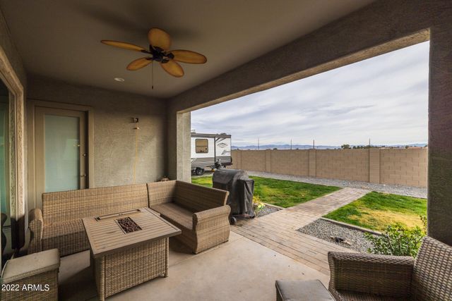 40587 N SPOTTED Lane, San Tan Valley, AZ 85140
