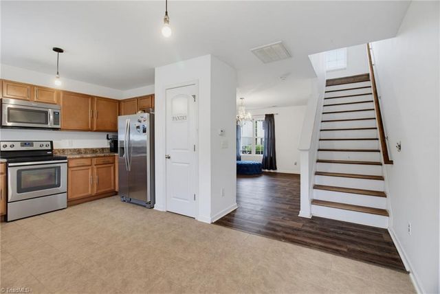 296 Azalea Drive, Winston-salem, NC 27105