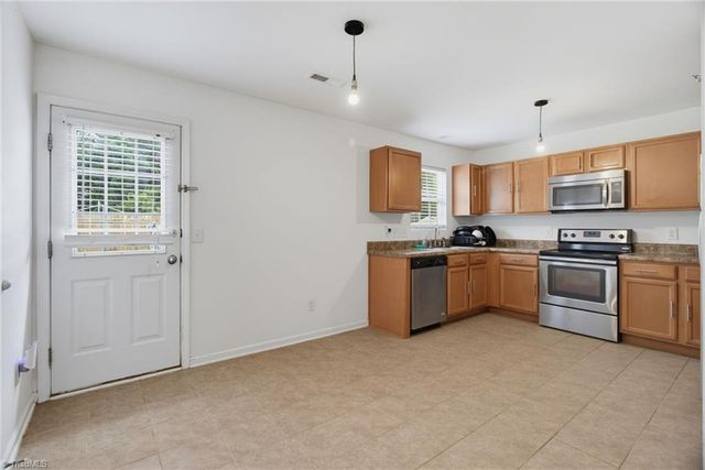 296 Azalea Drive, Winston-salem, NC 27105