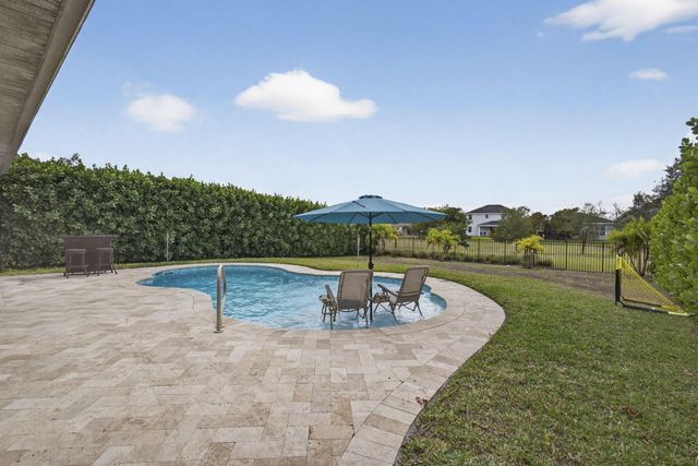 929 Sterling Pine Place, The Acreage, FL 33470