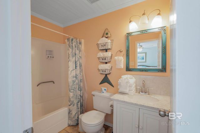 1138 W Beach Boulevard 204, Gulf Shores, AL 36542