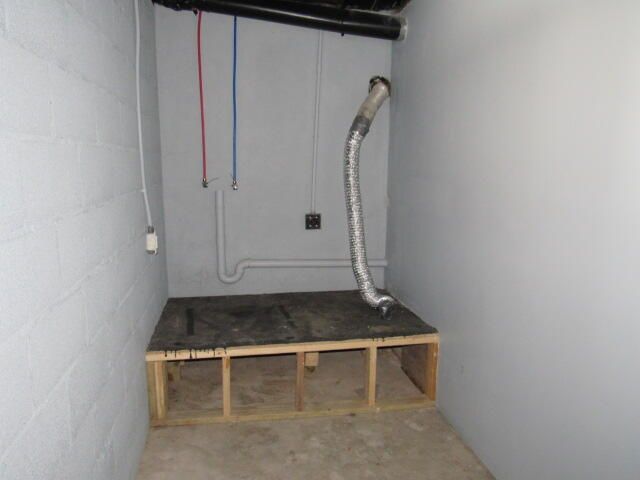 410 E Locust Street, Mt Sterling, KY 40353