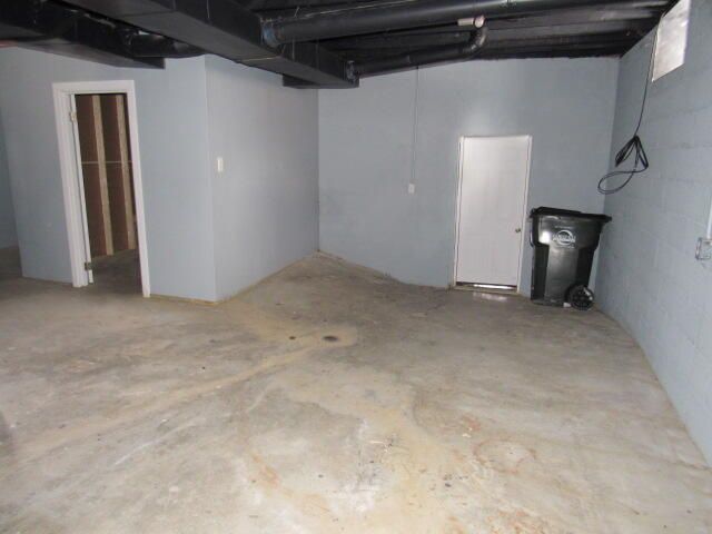 410 E Locust Street, Mt Sterling, KY 40353