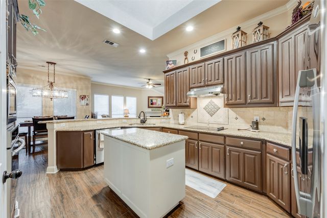 5717 Searcy Drive, Fort Worth, TX 76131