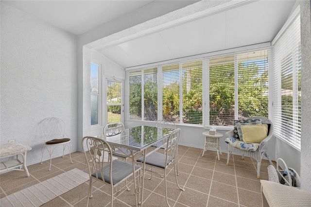 1012 RADISON AVENUE 12, Sun City Center, FL 33573