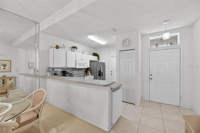 1012 RADISON AVENUE 12, Sun City Center, FL 33573