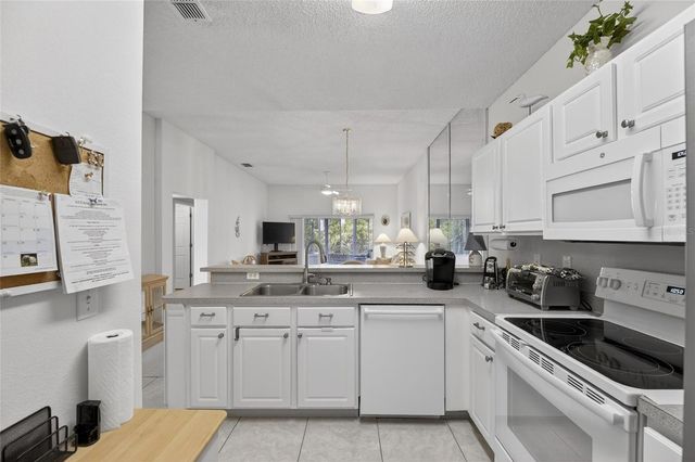1012 RADISON AVENUE 12, Sun City Center, FL 33573