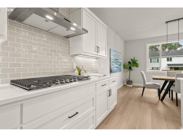 7430 Sw ALDER St, Wilsonville, OR 97070