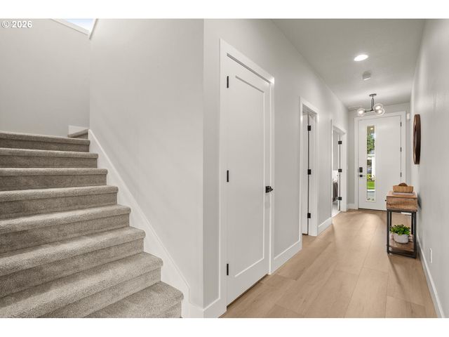 7430 Sw ALDER St, Wilsonville, OR 97070