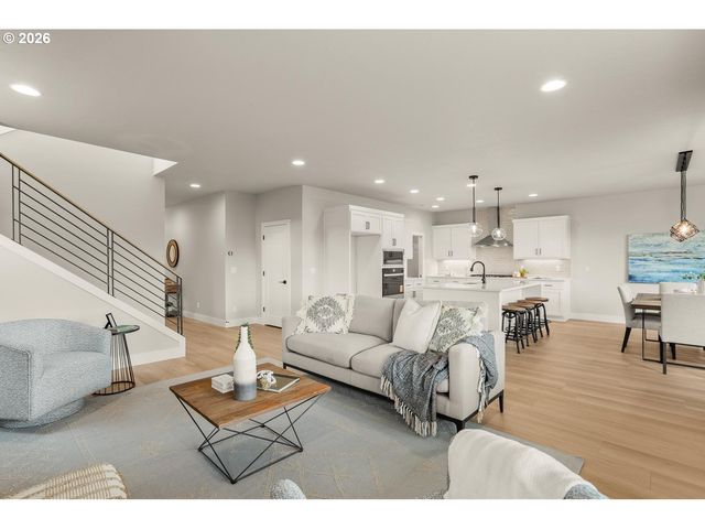7430 Sw ALDER St, Wilsonville, OR 97070