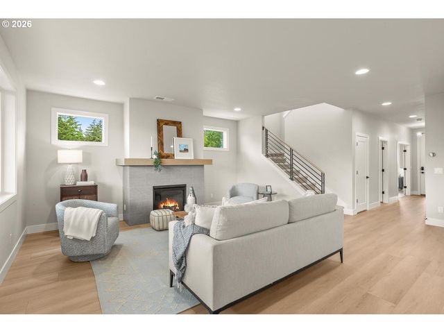 7430 Sw ALDER St, Wilsonville, OR 97070